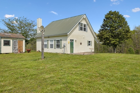 Country Home for Sale in Lewis County, Tennessee - image 3