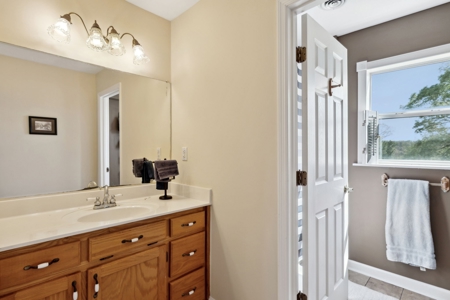 Country Home for Sale in Lewis County, Tennessee - image 22