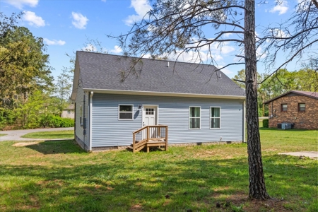 Country Home for Sale in Lewis County, Tennessee - image 25