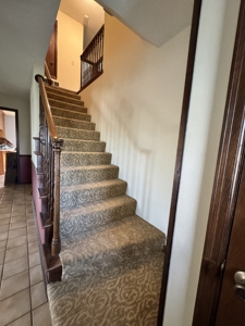 Beautiful and Spacious 4 Bedroom Home for Sale! - image 4