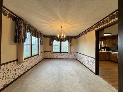 Beautiful and Spacious 4 Bedroom Home for Sale! - image 20