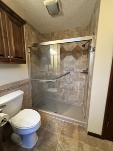 Beautiful and Spacious 4 Bedroom Home for Sale! - image 12