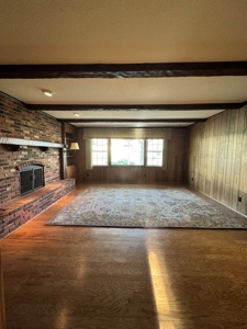 Beautiful and Spacious 4 Bedroom Home for Sale! - image 11