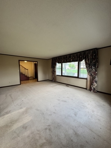 Beautiful and Spacious 4 Bedroom Home for Sale! - image 2