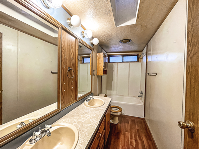 "Affordable Rural Living in Winnett, MT – Cozy Home on Triple Lot - image 11