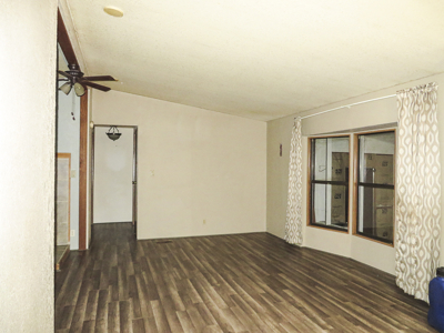 "Affordable Rural Living in Winnett, MT – Cozy Home on Triple Lot - image 9