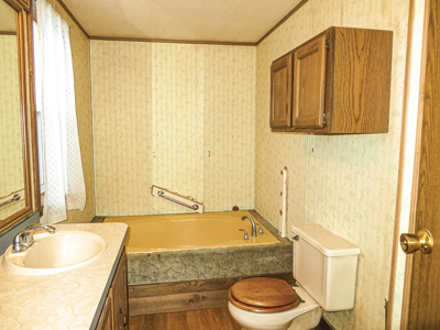 "Affordable Rural Living in Winnett, MT – Cozy Home on Triple Lot - image 14