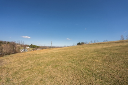 +/- 2 ac & Quadplex – 2209 Cloudbreak Rd., Meadows of Dan, VA - image 17
