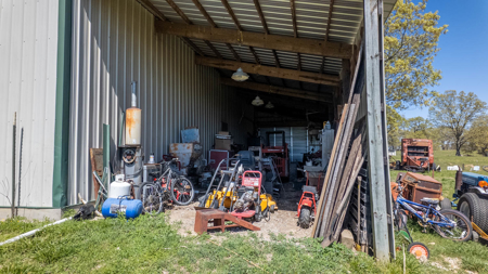 Home and Farm for sale in Howell County - image 40