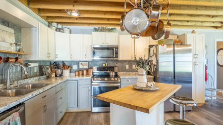 Home and Farm for sale in Howell County - image 15