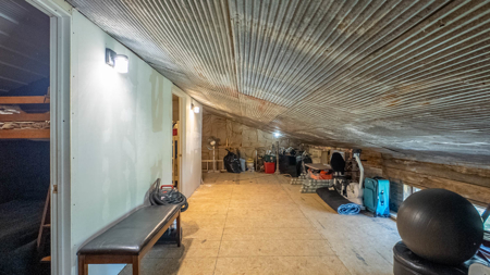 Home and Farm for sale in Howell County - image 33