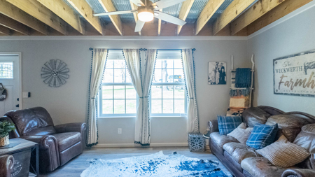 Home and Farm for sale in Howell County - image 6