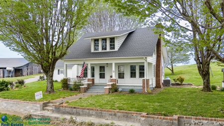 Home Near Lake Cumberland in Albany, Kentucky - image 26