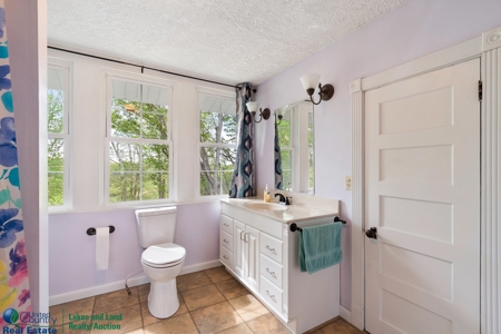 Home Near Lake Cumberland in Albany, Kentucky - image 45