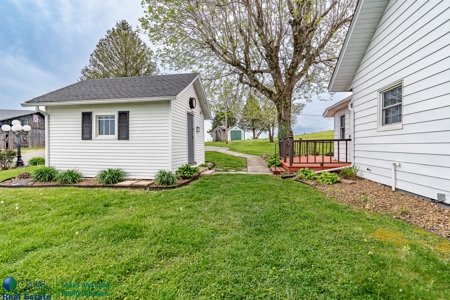 Home Near Lake Cumberland in Albany, Kentucky - image 9