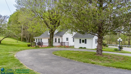 Home Near Lake Cumberland in Albany, Kentucky - image 11
