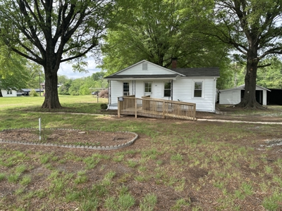 Country Home For sale in Hiddenite, NC!! - image 32