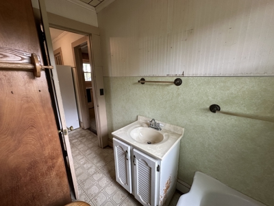 Country Home For sale in Hiddenite, NC!! - image 29
