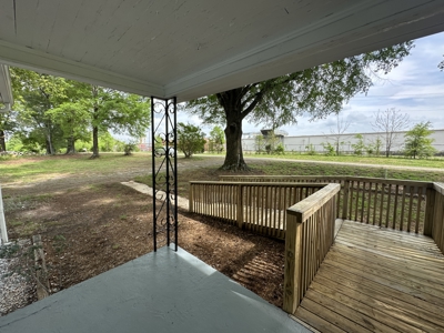 Country Home For sale in Hiddenite, NC!! - image 11