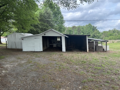 Country Home For sale in Hiddenite, NC!! - image 13