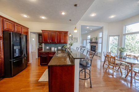 Nebraska Golf Couse Home in Ashland NE. - image 6
