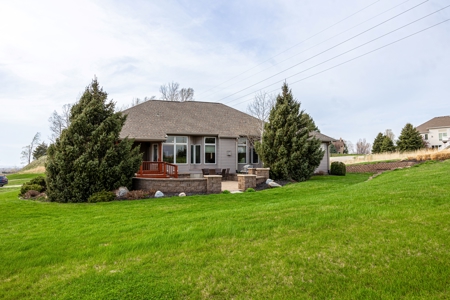 Nebraska Golf Couse Home in Ashland NE. - image 20