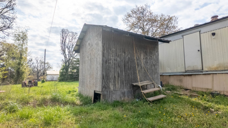 Home for sale in the Southern Missouri Ozarks - image 4