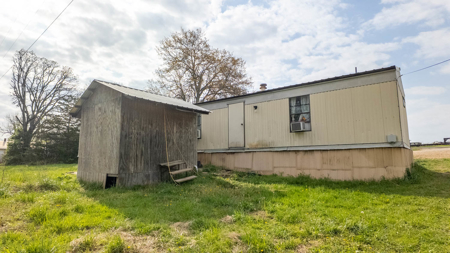 Home for sale in the Southern Missouri Ozarks - image 7