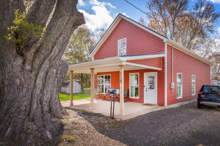 Move-in Ready Gem in Downtown Cardington! - image 1