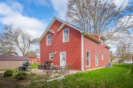 Move-in Ready Gem in Downtown Cardington! - image 19