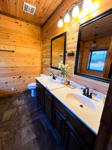 Large Custom Log Home Overlooking The Ozarks For Sale - image 31