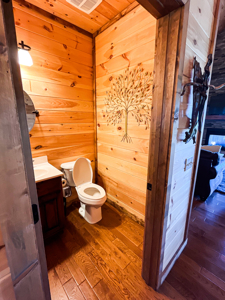 Large Custom Log Home Overlooking The Ozarks For Sale - image 32