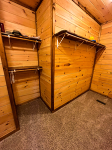 Large Custom Log Home Overlooking The Ozarks For Sale - image 33