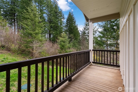 Spacious Modern Home on 4.85 Acres of Scenic Amboy Countryside - image 27