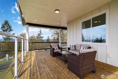 Spacious Modern Home on 4.85 Acres of Scenic Amboy Countryside - image 13