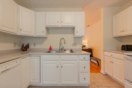 Townhome for Sale in Christiansburg VA - image 16