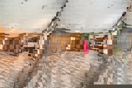 Pryor, Oklahoma Home in Town For Sale - image 8