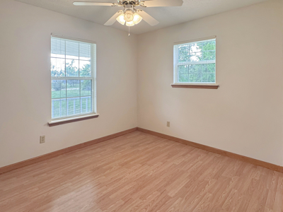 Lake Home with Attached Garage For Sale in Jennings, FL - image 18