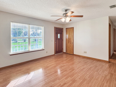 Lake Home with Attached Garage For Sale in Jennings, FL - image 6