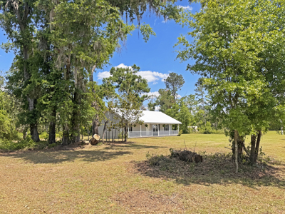 Lake Home with Attached Garage For Sale in Jennings, FL - image 35