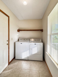 Lake Home with Attached Garage For Sale in Jennings, FL - image 27