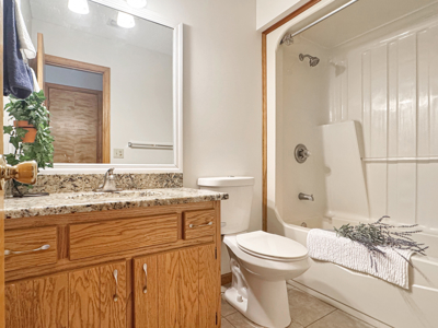 Lake Home with Attached Garage For Sale in Jennings, FL - image 14