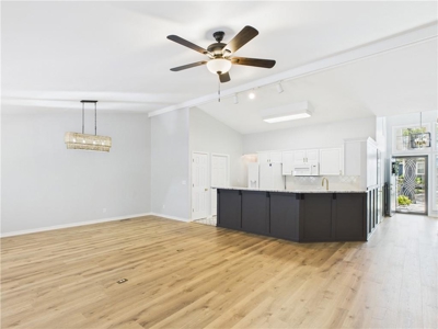 Harrison Condo 2 Bedroom, 2 Bath and 2 Car  For Sale - image 4