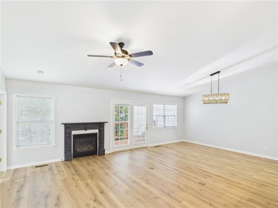 Harrison Condo 2 Bedroom, 2 Bath and 2 Car  For Sale - image 2