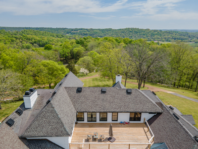 Luxury Home On 42 Park-Like Acres In Fayetteville, Tennessee - image 11