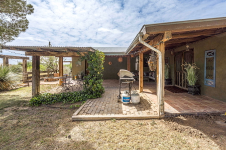 Well-Equipped Horse Property for Sale in Las Cruces, New Mexico - image 9
