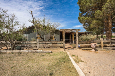 Well-Equipped Horse Property for Sale in Las Cruces, New Mexico - image 4