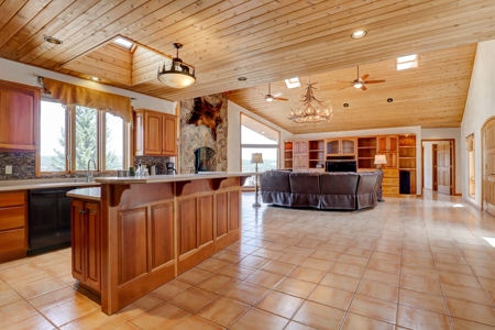 Colorado Luxury Lake House For Sale - image 16