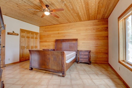 Colorado Luxury Lake House For Sale - image 15
