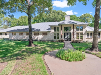 Lake Fork Waterfront Dream Home - Yantis - Wood County Texas - image 1